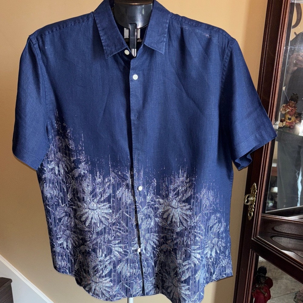 Murano Navy Blue Floral Pattern Short Sleeve Shirt. 100% linen